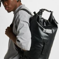 URBAN CLASSICS Rucksack Adventure Dry In Schwarz