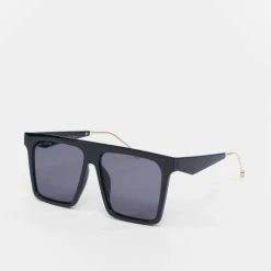 URBAN CLASSICS Sonnenbrille Iowa In Schwarz