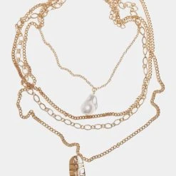 URBAN CLASSICS Indiana Plate In Goldfarben